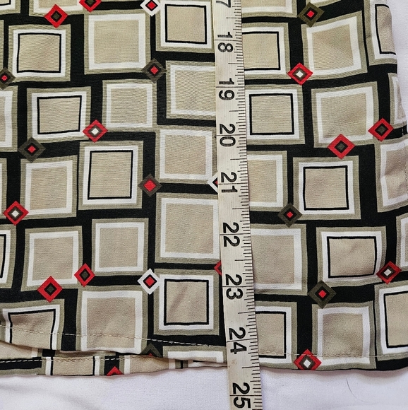 Impressions Womens Beige And Black Geometric Design Button Up Blouse Size L - Picture 9 of 13